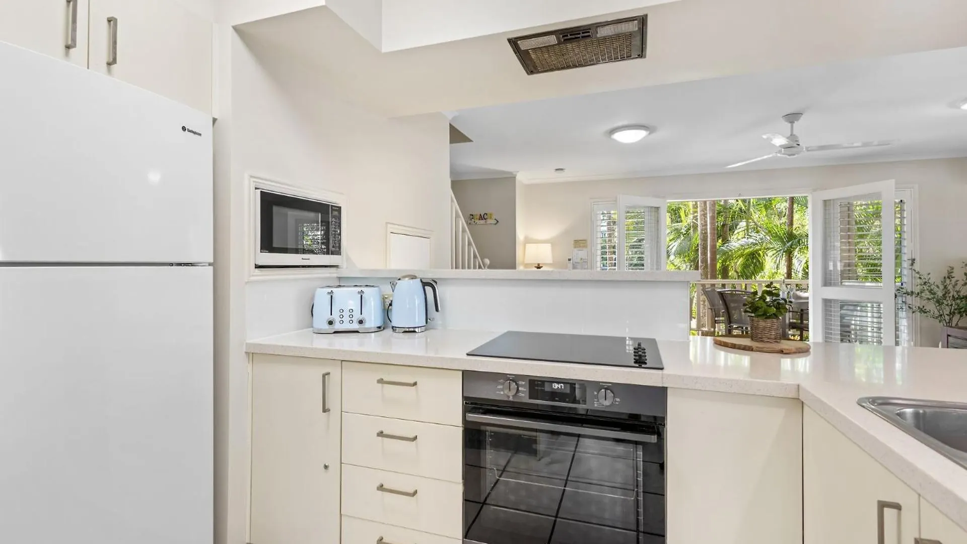 Unit 12 Sunset Cove Apartment Noosaville Australia